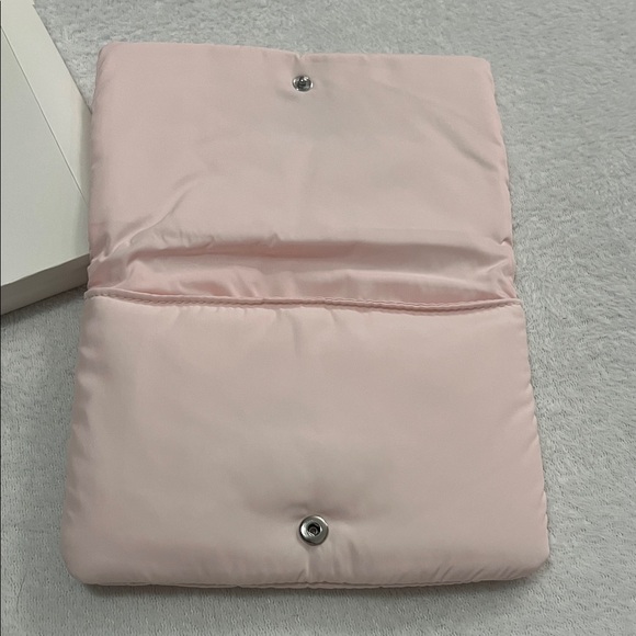 Dior Pink Clutch with Silver Logo - Picture 6 of 8